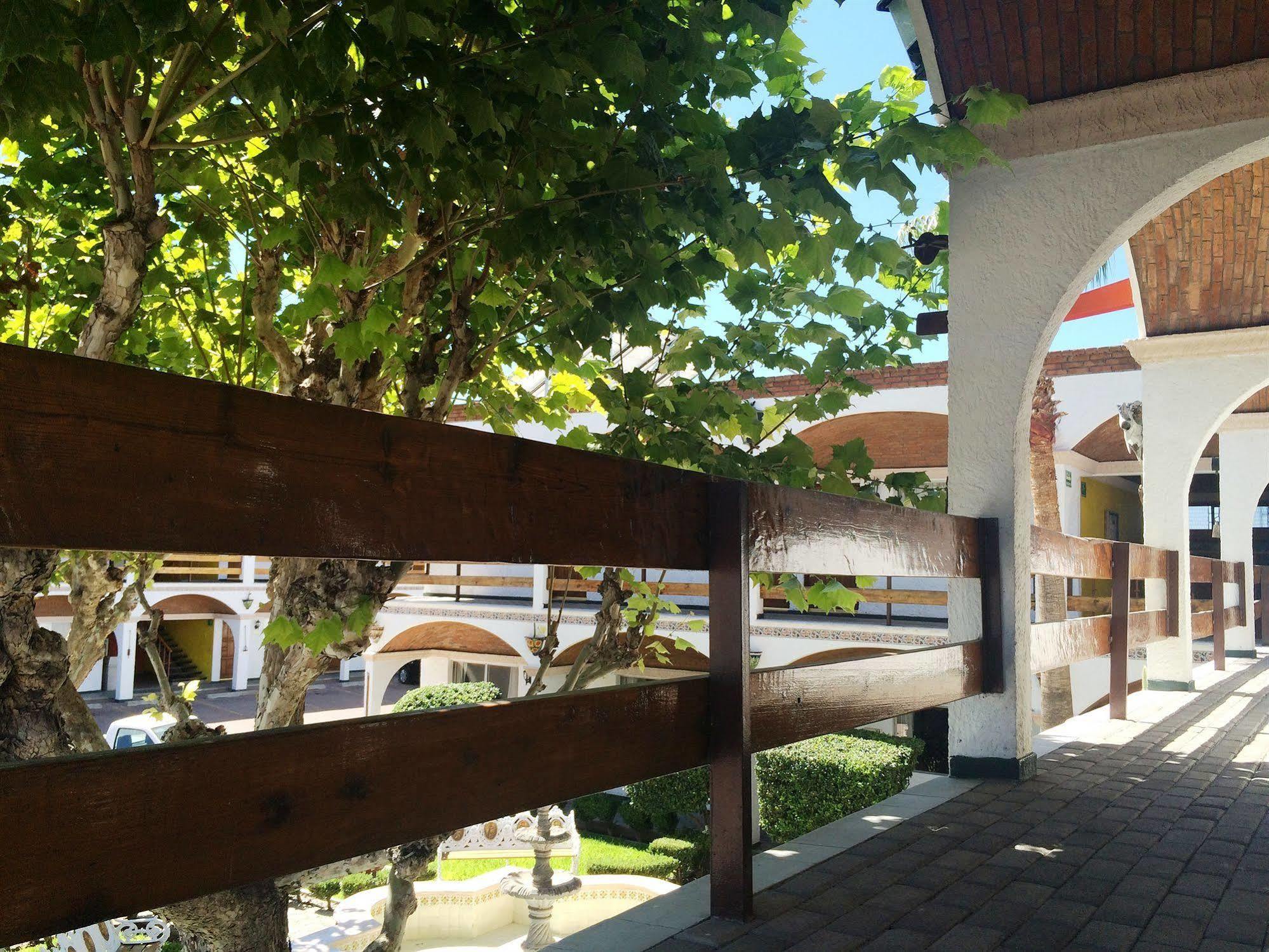State Inn Chihuahua Exteriér fotografie